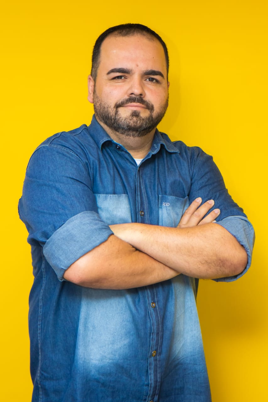 Pr. Neemias Fernando